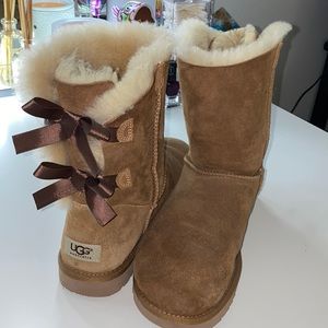 Bailey Bow Uggs